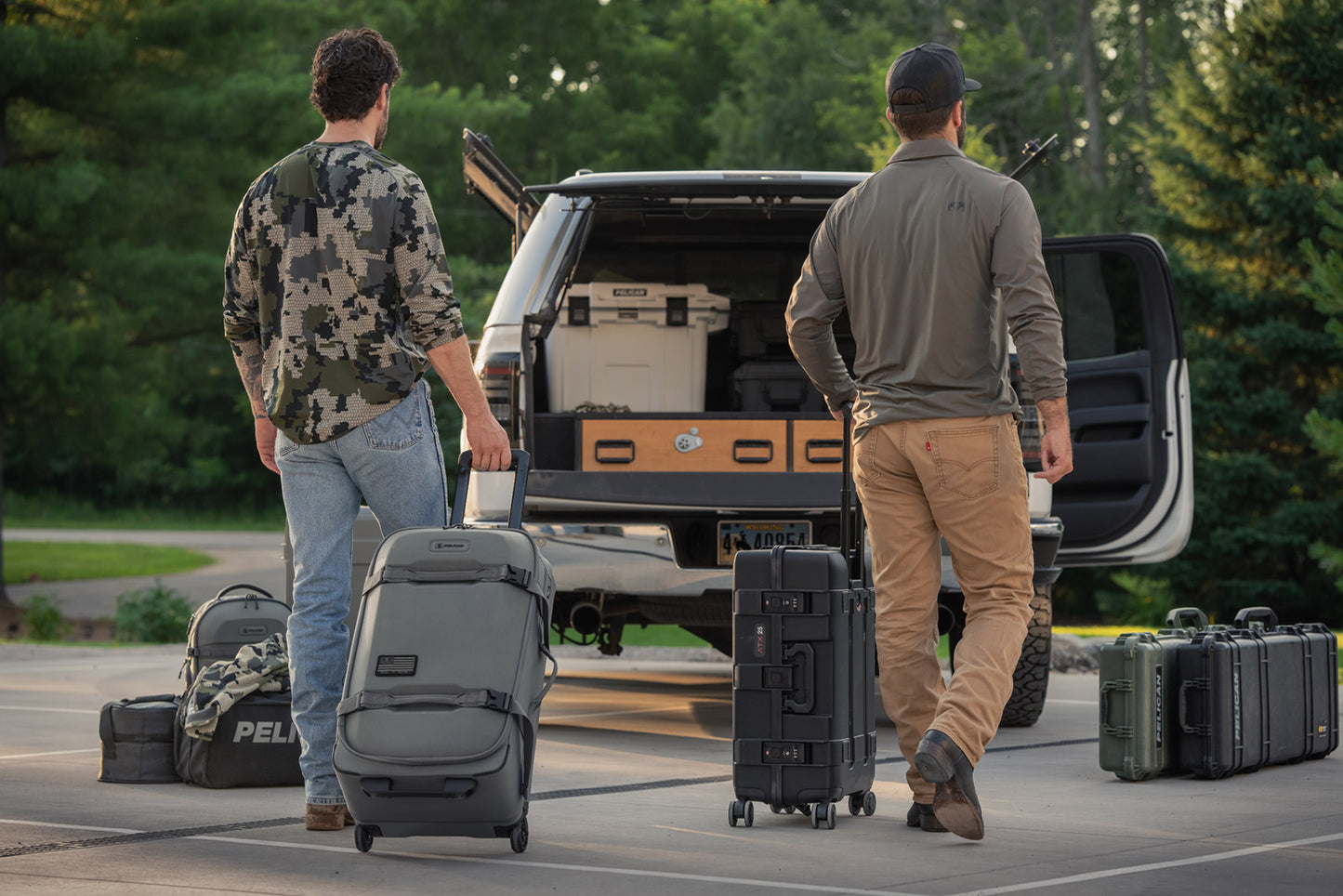 28" Aegis Check-In Rolling Hybrid Duffel