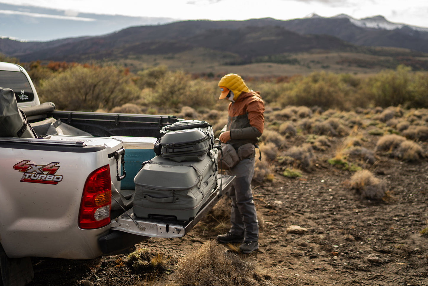 32" Aegis Check-In Rolling Hybrid Duffel