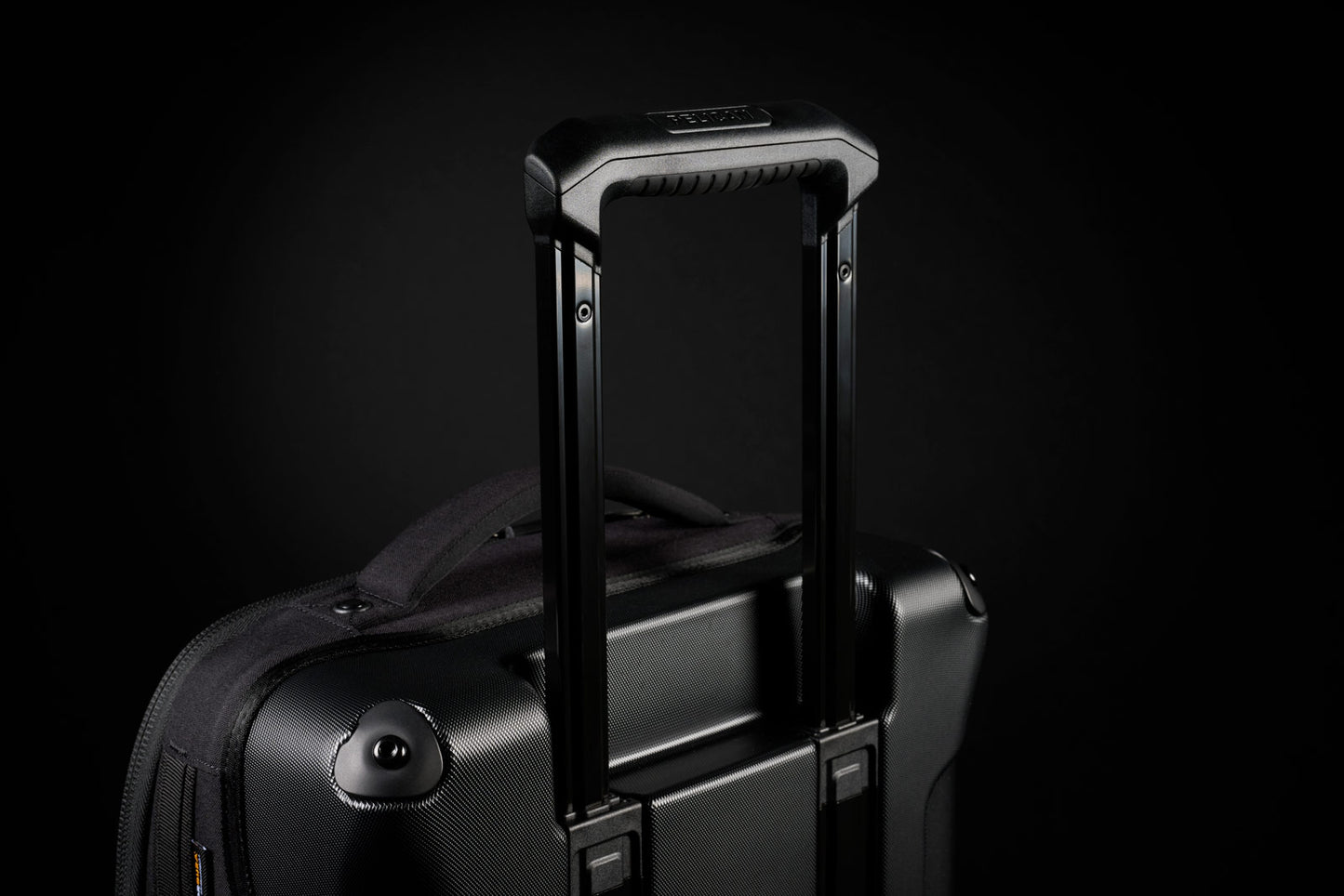 22" Aegis Carry-On Rolling Hybrid Duffel