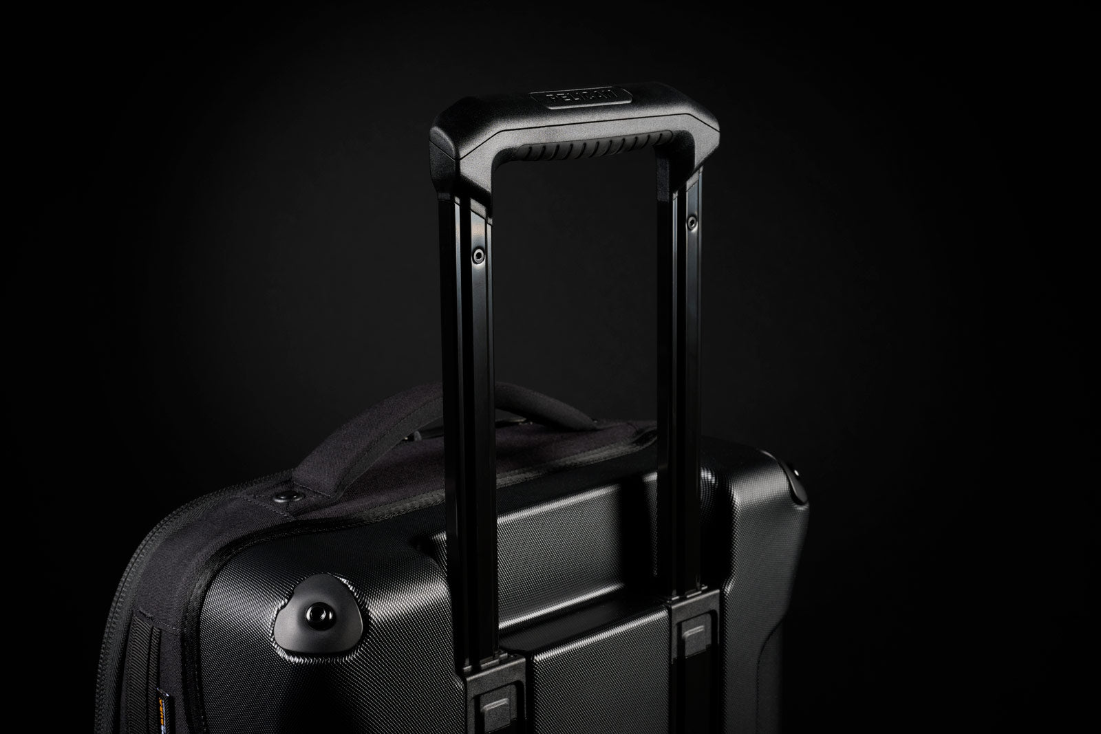 22" Aegis Carry-On Rolling Hybrid Duffel