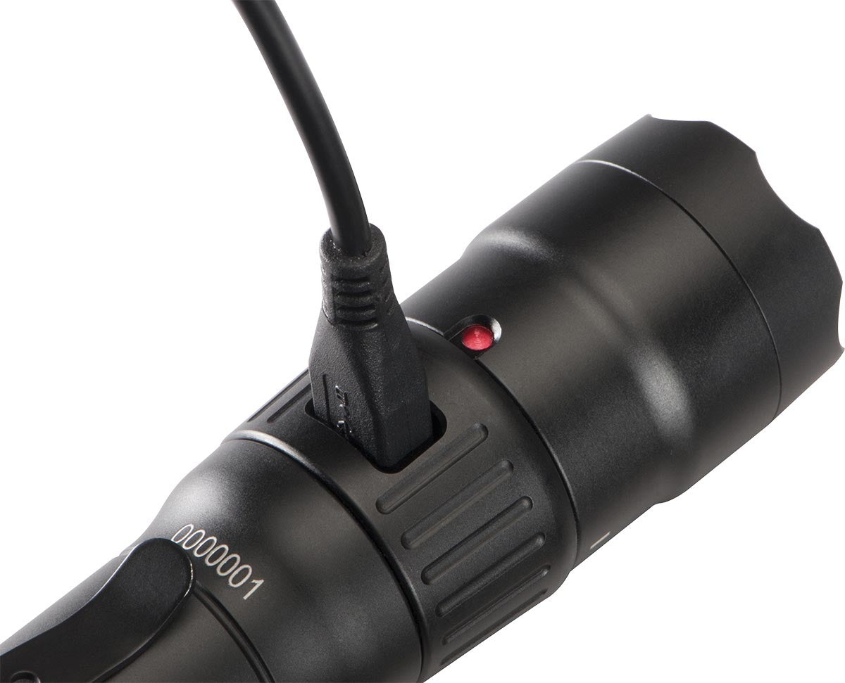 7600  Tactical Flashlight